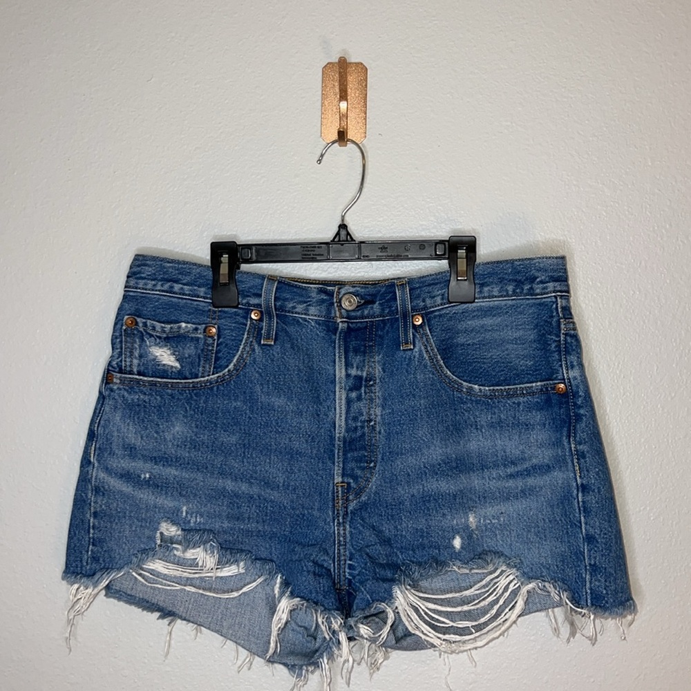 Levi’s Women’s Denim 501 Shorts ✨